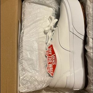 Brand new never worn Vans.